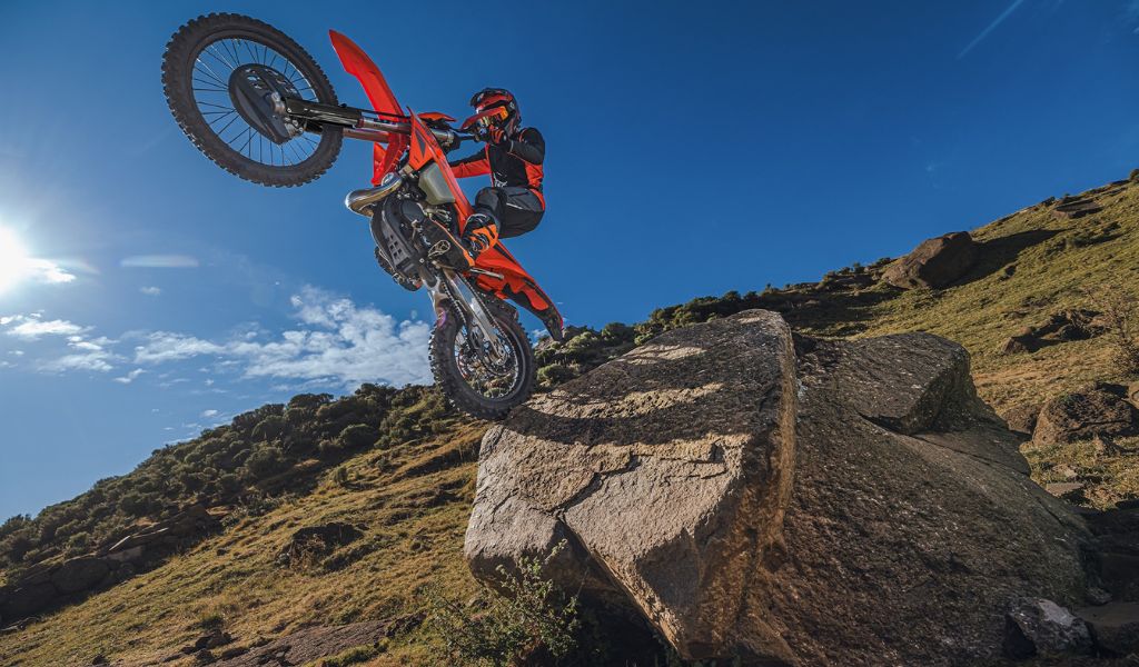 KTM Enduro 2025: un ritorno trionfale