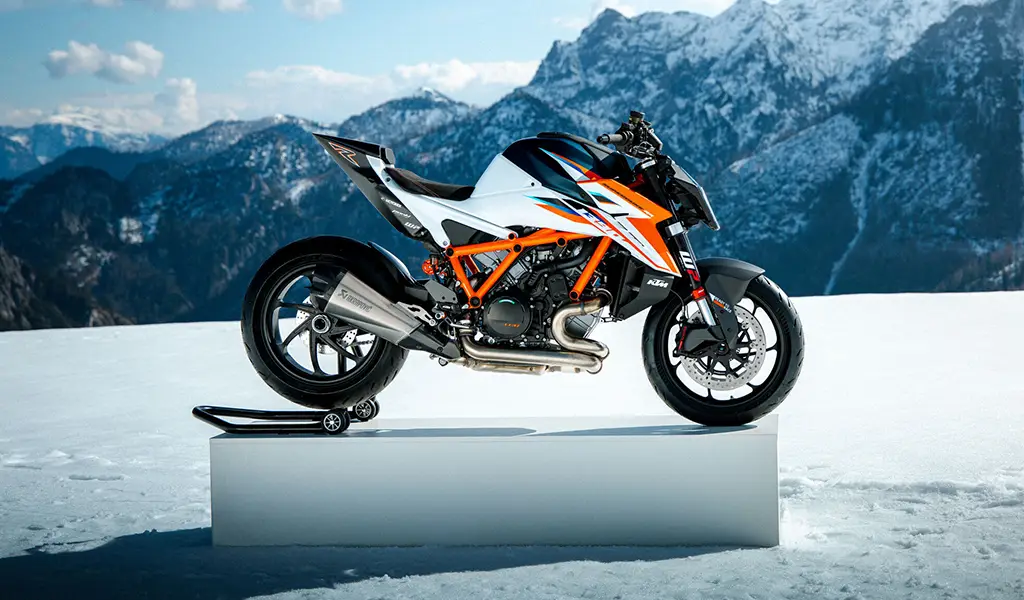 KTM 1390 Super Duke RR 2026: La “Bestia” definitiva arriva a Torino da Mo.Vi